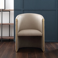 Fauteuil simple en cuir doré et au design italien traditionnel, fauteuil de luxe pour salon, villa