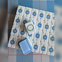 Set Mahjong Americano Personalizzato a 4 Strati con Tema Natalizio, Tessere in Acrilico con Motivi Festivi, Set da Gioco per Regali e Feste