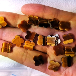 ขายร้อนธรรมชาตินิลสีดําสีขาวไข่มุกพลอยสี่ใบโคลเวอร์หินอาเกตสีแดง