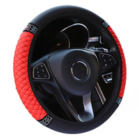 Prix de gros Couvre-volant universel 38cm en cuir tridimensionnel coloré incrusté de diamants