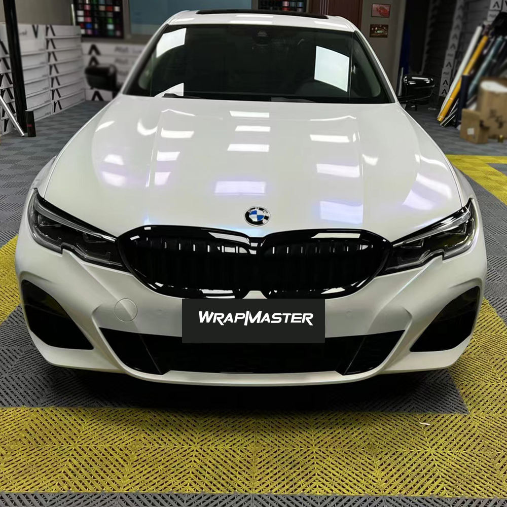 Glossy Diamonds Blue To White