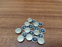Machine de fabrication de boutons à pression en métal décoratifs personnalisés pour jeans, machine de pressage