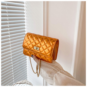 Juego de pendientes de goma para dama, pulsera de cuero sintético de alta calidad, color negro - Product Image 3