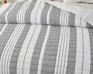 Set di Biancheria da Letto <span class=keywords><strong>EMME</strong></span> Contemporary Quilts, Misura Twin, Blu Navy, Leggero e Morbido, Pre-Lavato, Trapuntato Reversibile, <span class=keywords><strong>3</strong></span> Pezzi, Per Tutte le Stagioni - Product Image 3