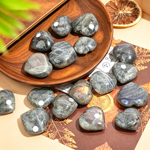 Cuore di <span class=keywords><strong>Labradorite</strong></span> Naturale Viola all'Ingrosso, Intaglio in <span class=keywords><strong>Cristallo</strong></span> Lucidato, Cuore Voluminoso di <span class=keywords><strong>Labradorite</strong></span> per Guarigione e Decorazione - Product Image 1