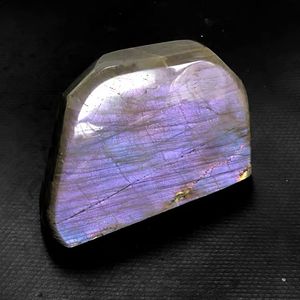 I cristalli a forma libera di <span class=keywords><strong>Labradorite</strong></span> Flash viola lucidato all'ingrosso stanno in pietra per la decorazione Feng Shui - Product Image 4
