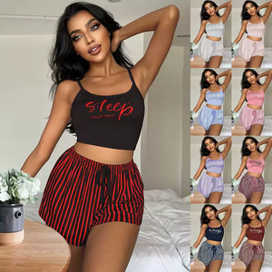 Ensemble de pyjama 2 pièces pour femme : débardeur à bretelles et short imprimé rayé – Tenue de nuit européenne - Product Image 2