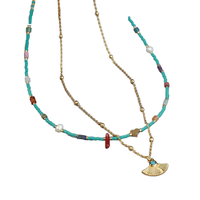 Collier ras du cou vintage en laiton avec perles de corail et pendentif éventail tendance plaqué or 18 carats