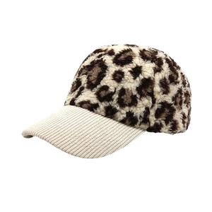 Topi Baseball 6 Panel Unisex Motif Leopard Hangat Lembut Bahan Poliester dengan Pinggiran, Model Fashionable, Dapat Disesuaikan, untuk Musim Dingin - Product Image 6