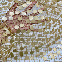 Nouveau tissu brodé à sequins ajouré en maille 3+18mm, dentelle perlée dorée, sequins ronds et sequins carrés en maille pour jupe femme