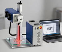 Cette machine de marquage laser CO2 de type split est disponible en plusieurs niveaux de puissance et convient au cuir, au bois et à l'acrylique.