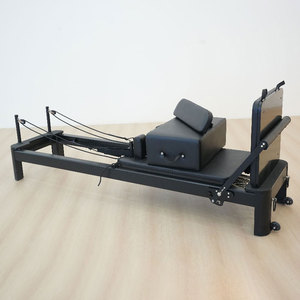 Sistema de Entrenamiento Profesional de Grado Comercial, Reformer de Aluminio Totalmente Negro, de Alta Estabilidad, en Oferta - Product Image 2