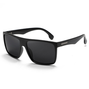 Gafas de Sol Polarizadas para Hombre Greyjack, Montura Negra, Lentes de PC TAC, Protección UV400, Estilo para Conducir - Product Image 4