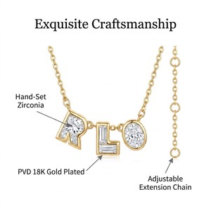 Collana Personalizzata con Iniziale per Donne, Ciondolo a Lettera in Ottone Placcato Oro 18K - Product Image 1