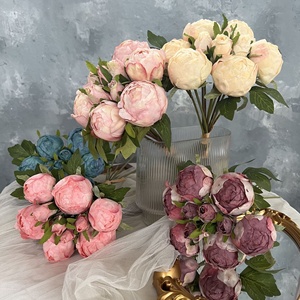 Ramo Artificial con Capullos de Peonía y Rosas con Bordes Quemados, Flores Artificiales Vintage para Decoración de Bodas y Centros de Mesa - Product Image 4