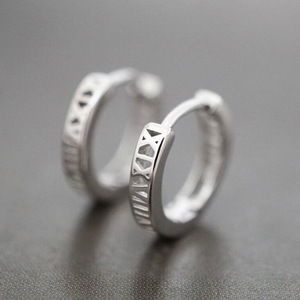 Orecchini a Cerchio Minimalisti con Numeri Romani per Donne, Orecchini a Cerchio Cavi, Gioielli di Moda Quotidiana - Product Image 3