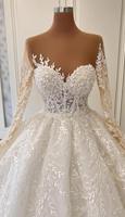 Robes de Mariée Afrique Vintage 2024 à Perles et Dentelle Style Robe de Bal, Col Illusion, Manches Longues, Appliques Entièrement en Dentelle, Grande Taille