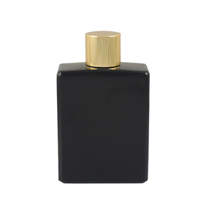 Botella de Perfume Cuadrada de Vidrio de 65 ml con Pulverizador y Tapa de Rosca - Product Image 1