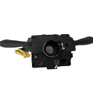 Commodo de Systèmes Électriques de Voiture d'<span class=keywords><strong>Occasion</strong></span> 6242C1 6242.C1 6239Q4 6239.Q4 pour <span class=keywords><strong>Peugeot</strong></span> <span class=keywords><strong>206</strong></span> 207 et Citroën C2 - Product Image 1