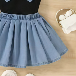 Set Estivo per Bambine con Gilet Senza Maniche con Fiocco, Gonna in Denim Stile Principessa Retrò e Cappello - Product Image 4