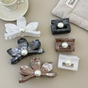 Pinzas para el Cabello con Diseño de Pintura al Óleo Vintage y Perlas para Mujer, Accesorios para el Cabello para Bodas y Fiestas - Product Image 1