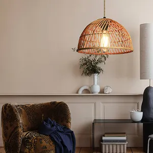 Nouveau lustre artisanal en rotin Offre Spéciale fait à la main, lampe suspendue de décoration de style naturel