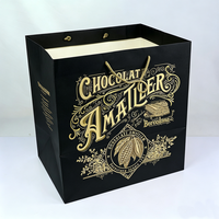Sac cadeau carré noir en papier avec soufflet latéral, extra large, pour perruques, rouge à lèvres, emballage cosmétique rose, parfum, chocolat