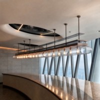 Lustre suspendu industriel en verre long, sur mesure pour hôtel, réception, bar, salle à manger, salle de conférence, éclairage de projet