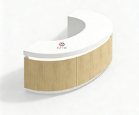 Bureau d'accueil de clinique et d'hôpital de luxe en marbre artificiel blanc pour poste d'infirmière élégant
