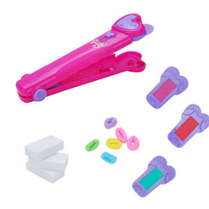Set di Giocattoli Cosmetici <span class=keywords><strong>per</strong></span> Bambini con <span class=keywords><strong>Tinta</strong></span> <span class=keywords><strong>per</strong></span> <span class=keywords><strong>Capelli</strong></span> Solubile in Acqua, 3 Colori, Crema <span class=keywords><strong>per</strong></span> <span class=keywords><strong>Capelli</strong></span> Usa e Getta <span class=keywords><strong>per</strong></span> Giochi di Ruolo da Principessa - Product Image 6