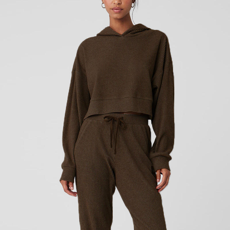 ชุดสูทสีน้ำตาล