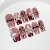 Ongles portables vintage baroques robustes, croix en métal, perles et strass, forme carrée moyenne, ongles faits à la main