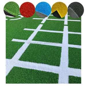 หญ้าเทียมพลาสติกขนาด 15 มม. - 35 มม. สำหรับปูพื้นยิม สีเขียว พร้อมเครื่องหมาย - Product Image 3