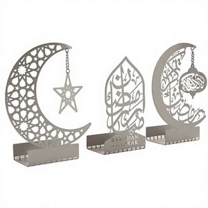Elegante Decoración Metálica de Mesa para Ramadán con Diseño de Luna Creciente y Mezquita |   Duradero e Impermeable para Uso en Oficina y Hogar - Product Image 1