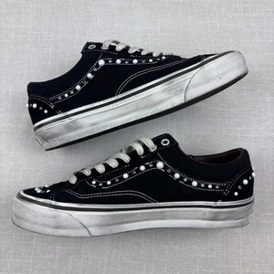Sneakers Sportive Vintage di Lusso in Tela, Scarpe Casual con Lacci e Dettagli in Perle - Product Image 2