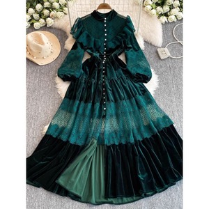 Abito <span class=keywords><strong>Vintage</strong></span> Autunnale da Donna con Colletto Alto, Monopetto, Applicazioni in Pizzo e Perle, Tessuto in Raso Ecologico Naturale - Product Image 4