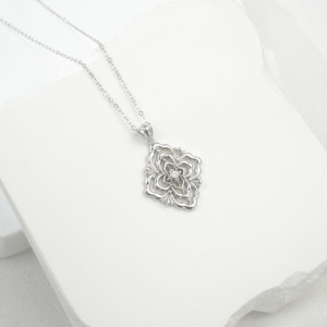 Collier en argent sterling S925 vintage baroque filigrané avec accent diamant, pendentif floral ajouré élégant pour femme, usage quotidien - Product Image 5