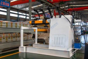 Thủy lực hoặc bằng tay Dải thép <span class=keywords><strong>uncoiler</strong></span> <span class=keywords><strong>decoiler</strong></span> máy/decoiling máy với xe - Product Image 3