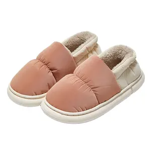 새로운 겨울 따뜻한 천으로 신발 여성 부드러운 홈 실내 및 실외 착용 커플 포괄적 인 뒤꿈치 슬리퍼 신발 재고