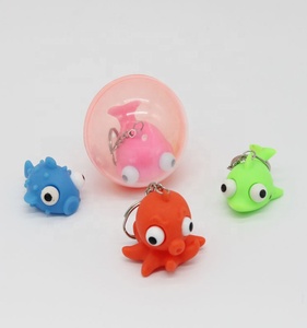ของเล่นบีบสัตว์ทะเล PVC ขนาด 50 มม. ตาโปนออกได้ บรรจุในแคปซูล พวงกุญแจ ของเล่นคลายเครียดสำหรับเด็กอายุ 5 ถึง 7 ปี - Product Image 5