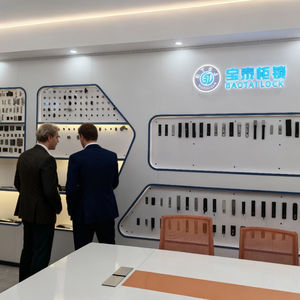 Khóa chốt lò xo tự thu FS7208 có thể điều chỉnh bằng cách xoay khóa - Product Image 5