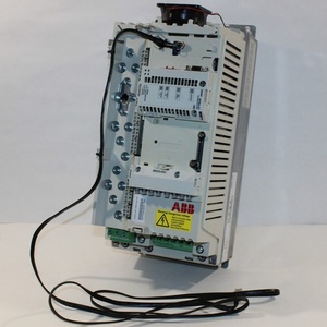 Variador de Frecuencia ACS800-04-0005-3 de 8.5A para PLC - Product Image 1