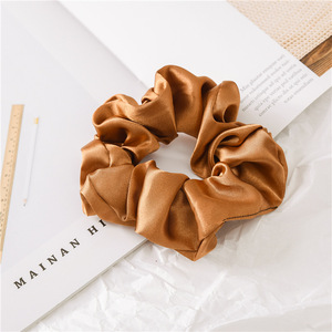 Bonitas bandas elásticas de satén para el cabello para <span class=keywords><strong>mujeres</strong></span> y niñas, bufanda Vintage, soporte para Coleta, lazos Scrunchy <span class=keywords><strong>en</strong></span> Material de tela - Product Image 5