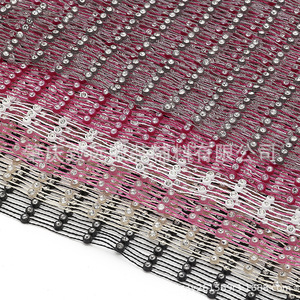 Bandes de strass 36x37 en maille métallique pour accessoires vestimentaires, robes de mariée, costumes de danse, décorations DIY et embellissements de mode - Product Image 1