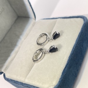 ต่างหูจี้ทรงหยดน้ำประดับเพชรซิคอน ชุบทองเหลือง ดีไซน์คลาสสิกทันสมัยสำหรับผู้หญิง จาก Tianyu Gems - Product Image 4