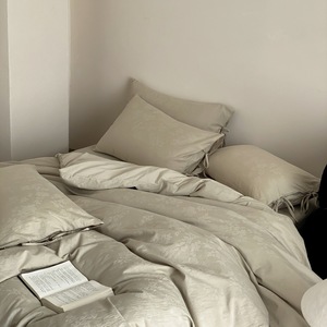 Parure <span class=keywords><strong>de</strong></span> lit quatre pièces haut <span class=keywords><strong>de</strong></span> gamme en coton lavé 100 % coton, ultra-douce et agréable pour la peau, avec <span class=keywords><strong>housse</strong></span> <span class=keywords><strong>de</strong></span> <span class=keywords><strong>couette</strong></span> - Product Image 1