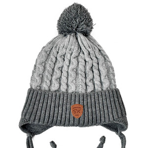 Nouveau modèle Bonnets d'hiver pour enfants Bonnets pour tout-petits en fausse fourrure tricotée au crochet avec double pompon et logo personnalisé - Product Image 5