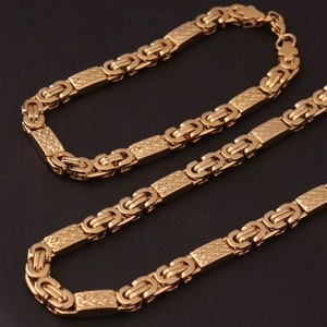 Parures de bijoux tendance en acier inoxydable de luxe, inaltérables et durables, style coréen, plaqué or 14k 18k, pour hommes et femmes - Product Image 3