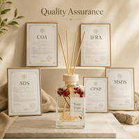 Diffuseur de parfum OEM à bâtonnets botaniques séchés 100ml, Rose séchée et Cèdre, avec logo et emballage personnalisés pour marques hôtelières