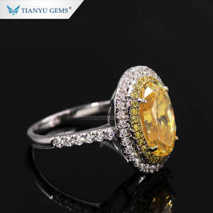 주문을 받아서 만들어진 14k/18k 화이트 골드 반지 타원형 짓 눌린 얼음 컷 밝은 노란색 큐빅 지르콘 & 모이 사 나이트 레이디 웨딩 밴드 - Product Image 2